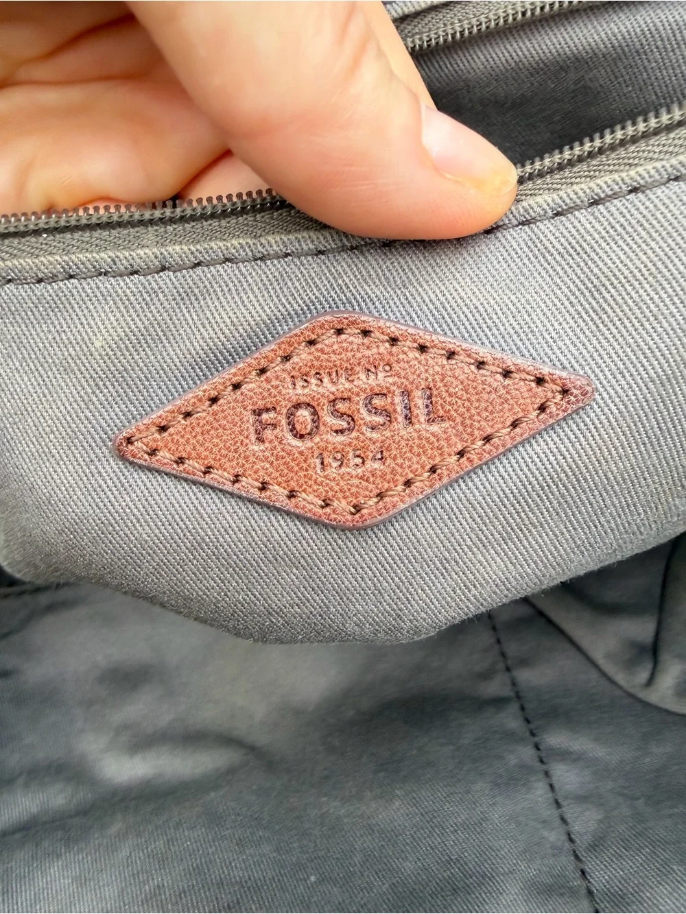 Vintage Fossil Leather Convertible Backpack Tote Burgundy Brown Distressed Bag